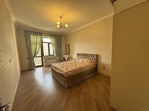 Kirayə verilir 3 otaqlı mənzil 125 m²