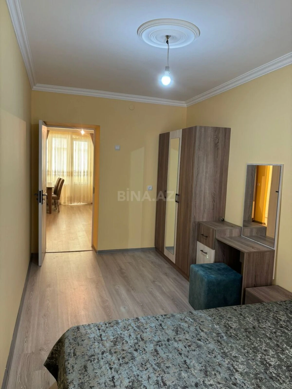 Kirayə verilir 2 otaqlı mənzil 65 m²