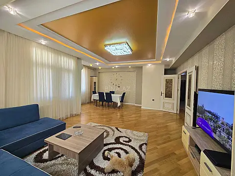 Satılır 4 otaqlı mənzil 158 m²