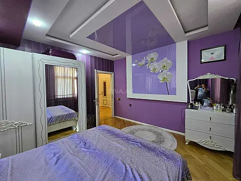 Satılır 4 otaqlı mənzil 158 m²