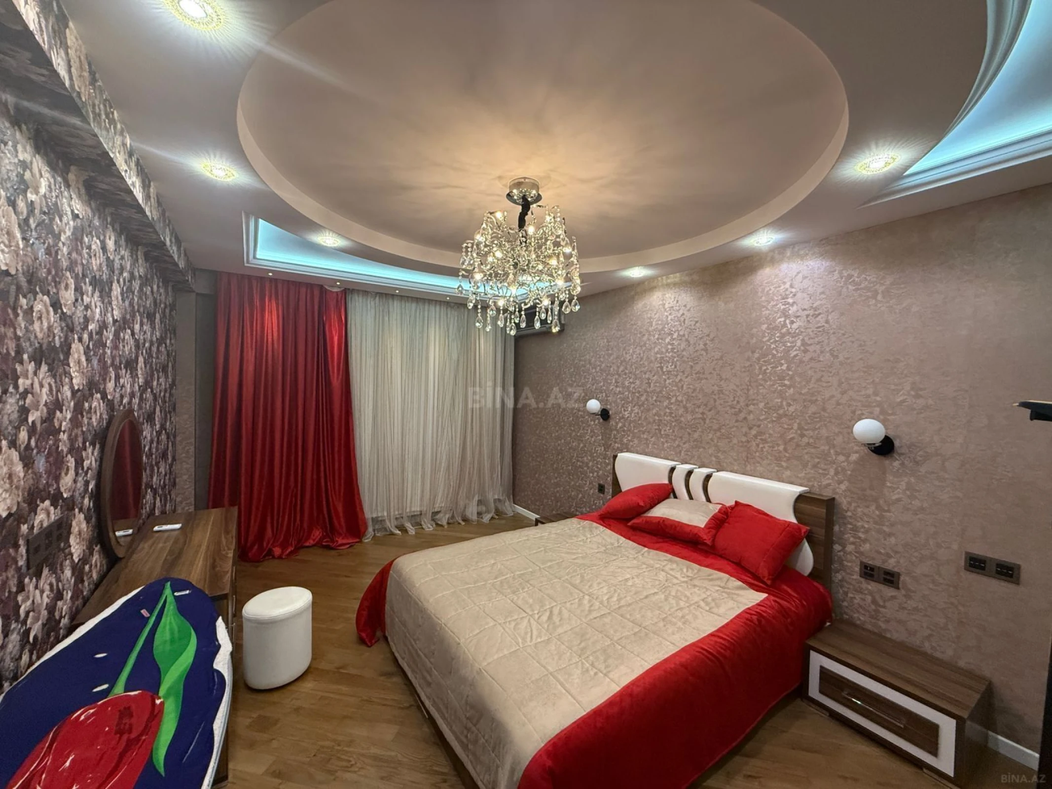 Kirayə verilir 4 otaqlı mənzil 125 m²