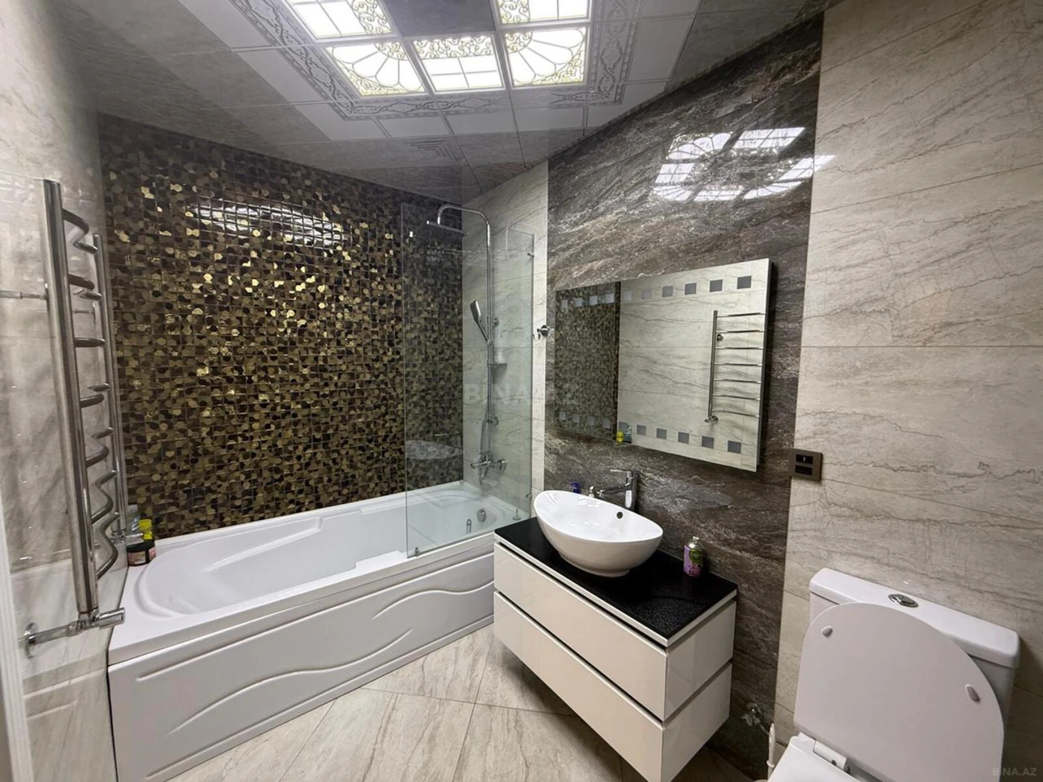 Kirayə verilir 4 otaqlı mənzil 125 m²