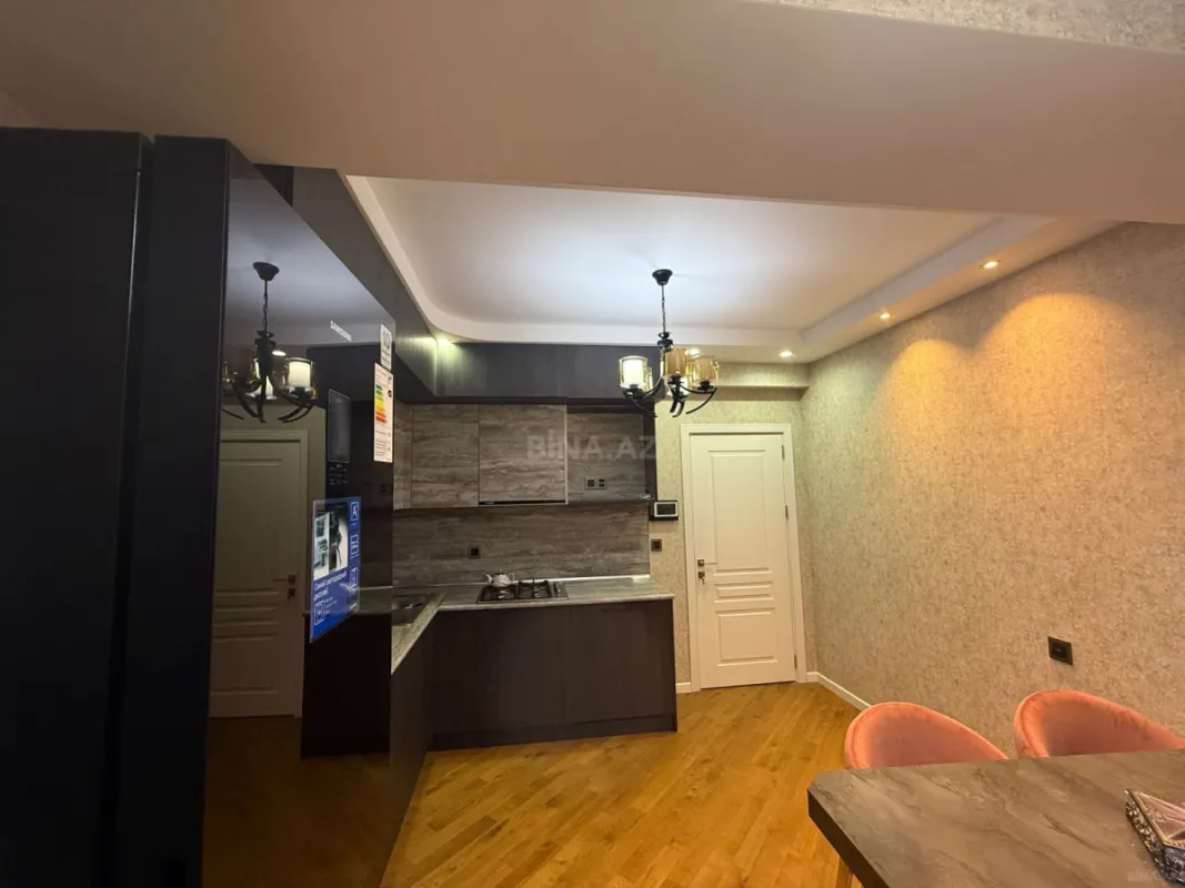 Kirayə verilir 4 otaqlı mənzil 125 m²