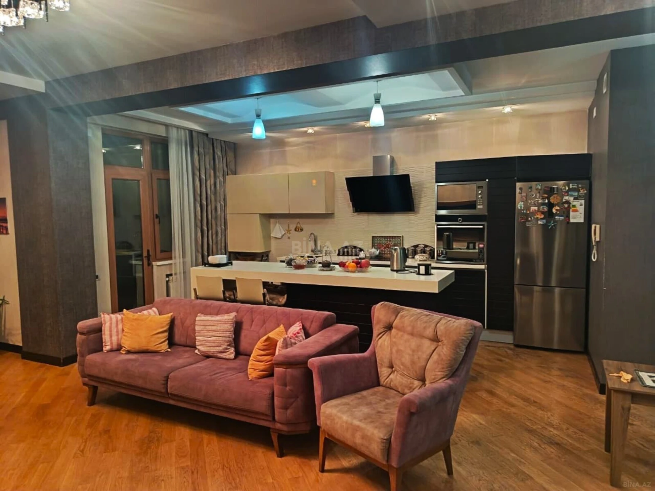 Satılır 3 otaqlı mənzil 140 m²