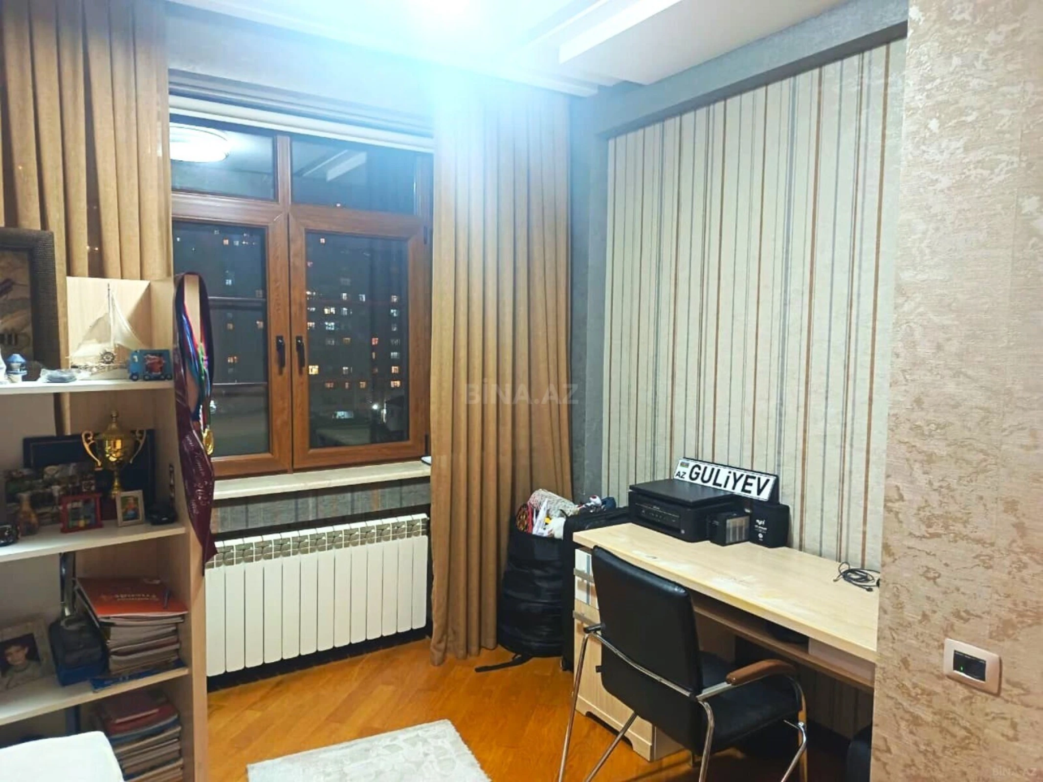 Satılır 3 otaqlı mənzil 140 m²