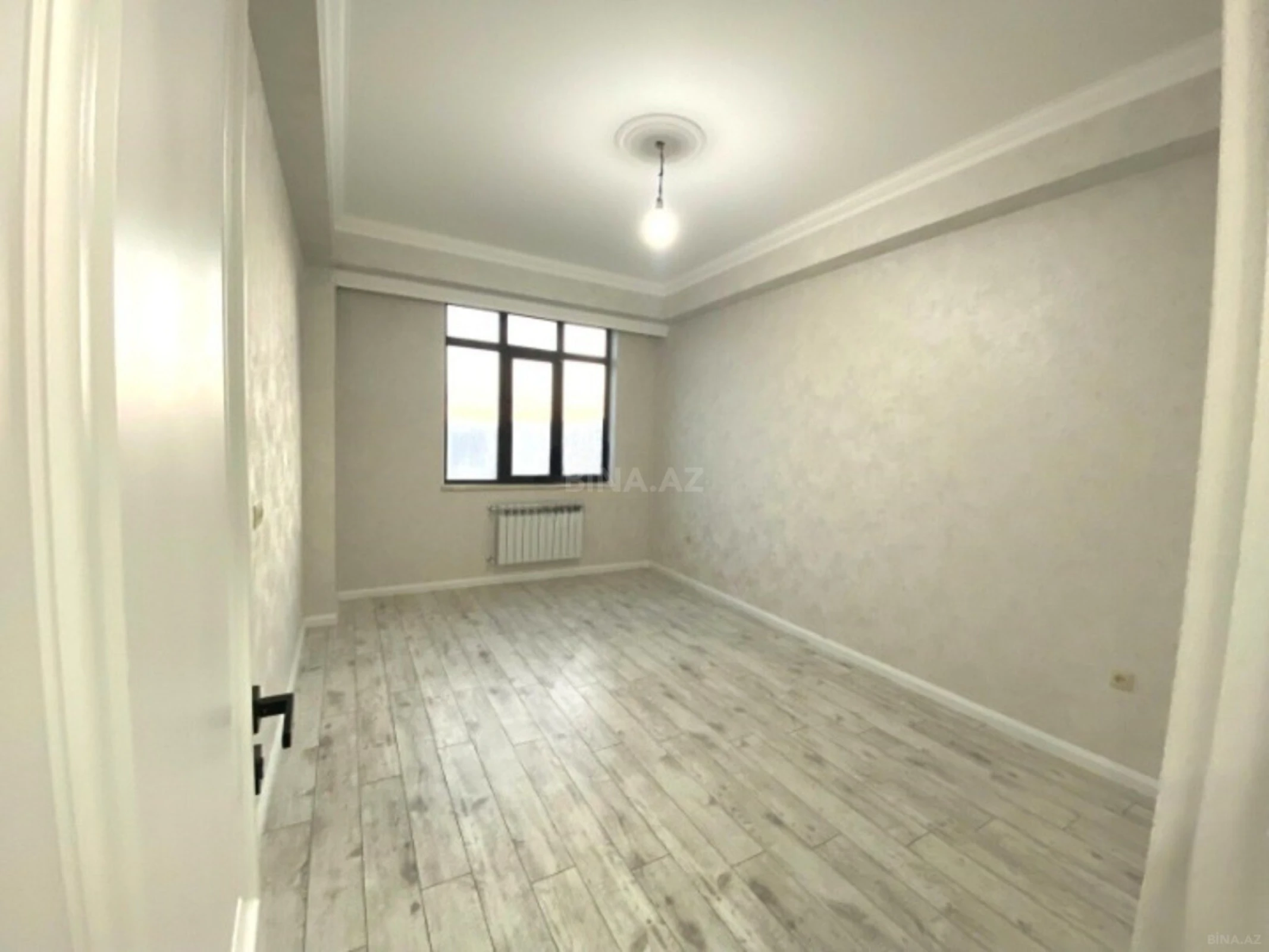 Satılır 2 otaqlı mənzil 70 m²