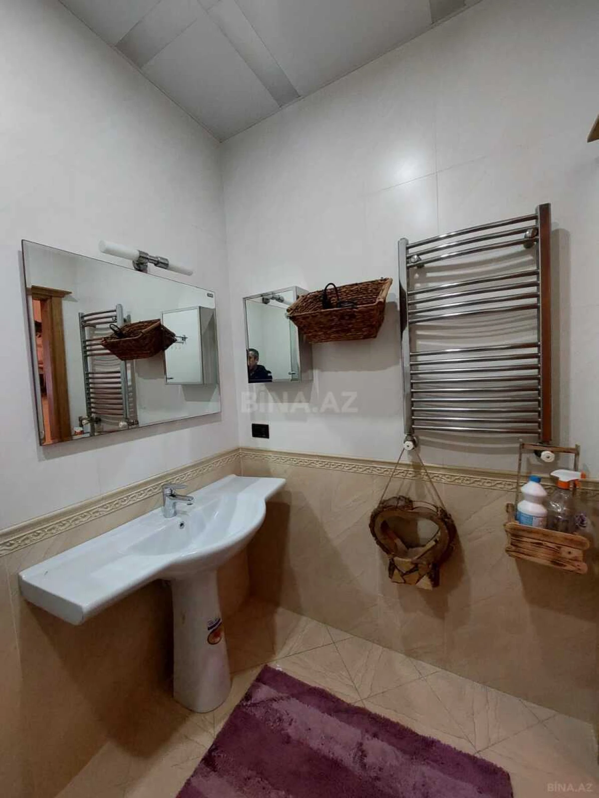 Kirayə verilir 4 otaqlı mənzil 220 m²