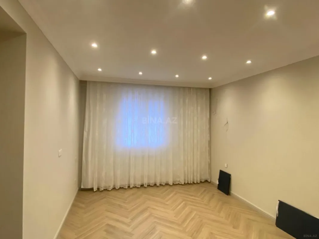 Satılır 3 otaqlı mənzil 103 m²