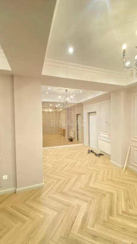 Satılır 3 otaqlı mənzil 103 m²
