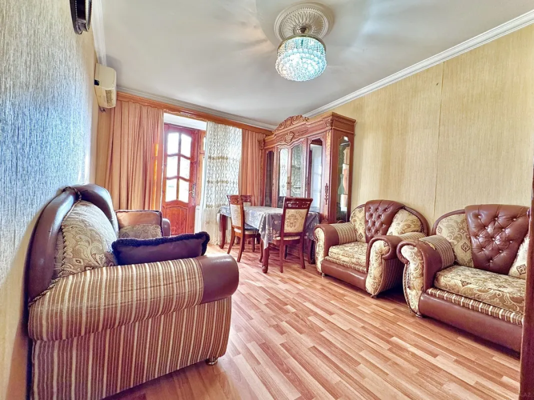 Satılır 2 otaqlı mənzil 55 m²