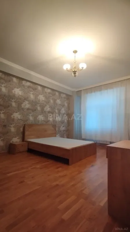Kirayə verilir 3 otaqlı mənzil 110 m²