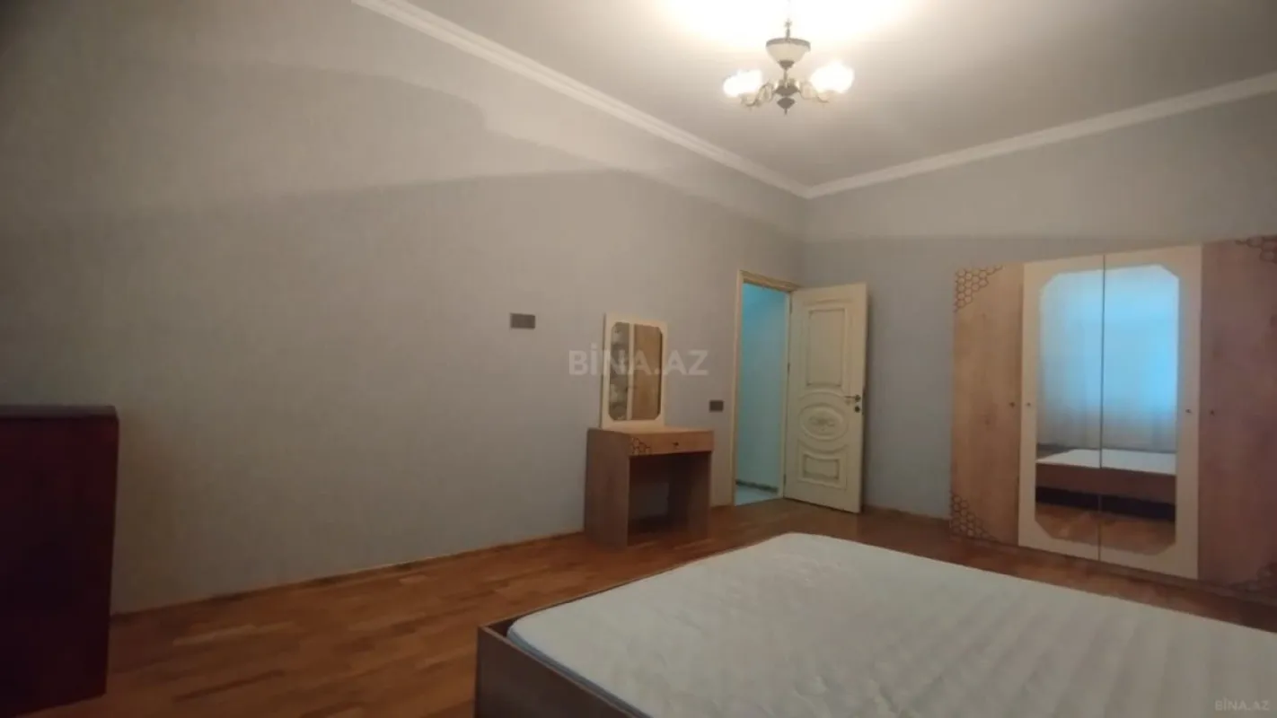 Kirayə verilir 3 otaqlı mənzil 110 m²