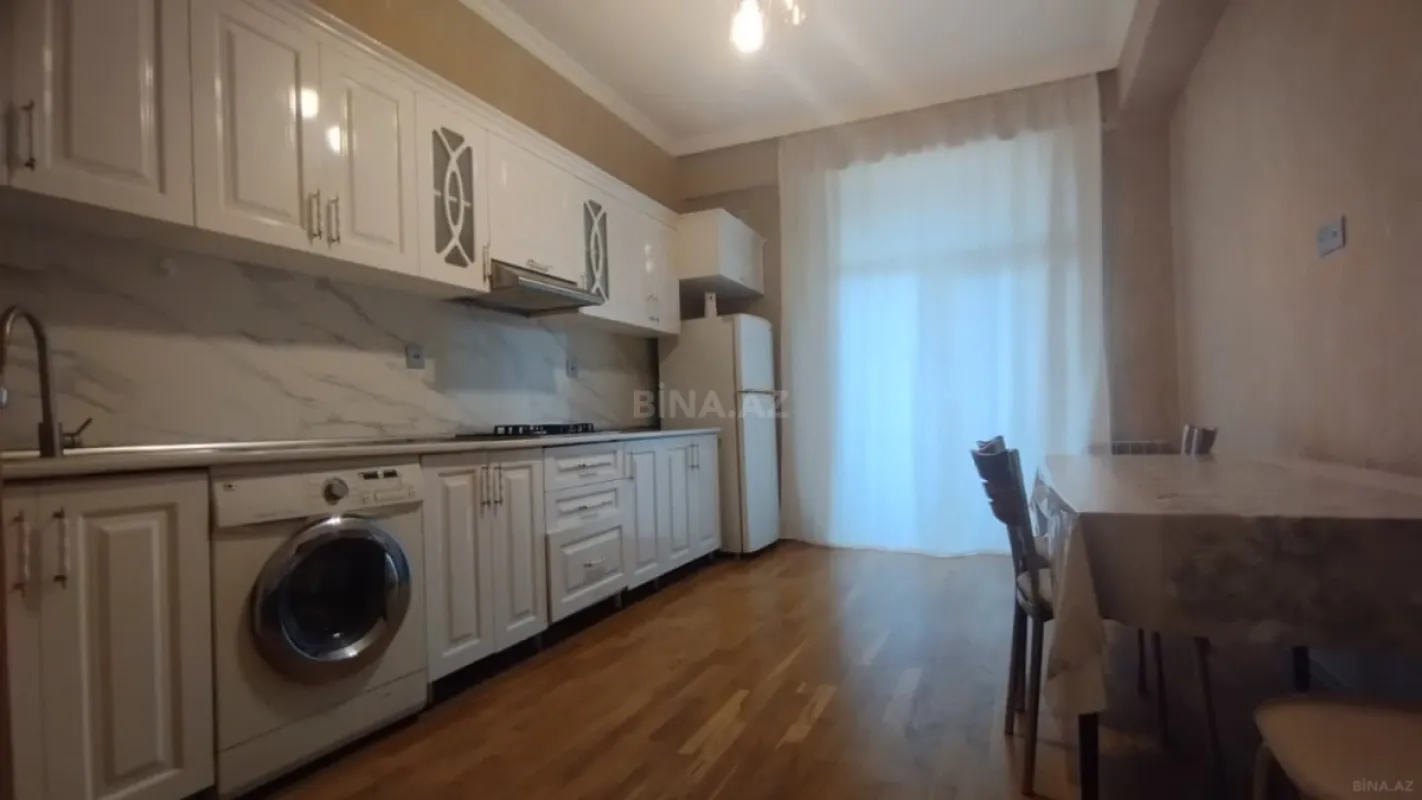 Kirayə verilir 3 otaqlı mənzil 110 m²