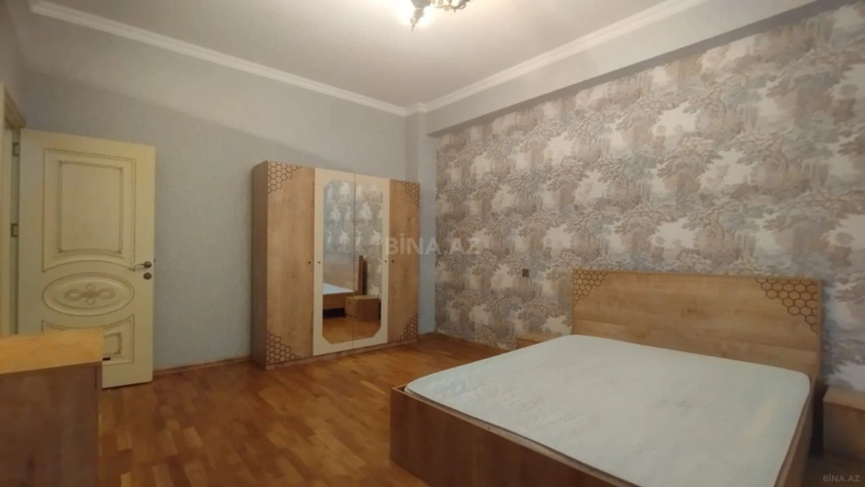 Kirayə verilir 3 otaqlı mənzil 110 m²