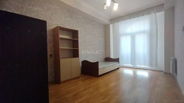 Kirayə verilir 3 otaqlı mənzil 110 m²