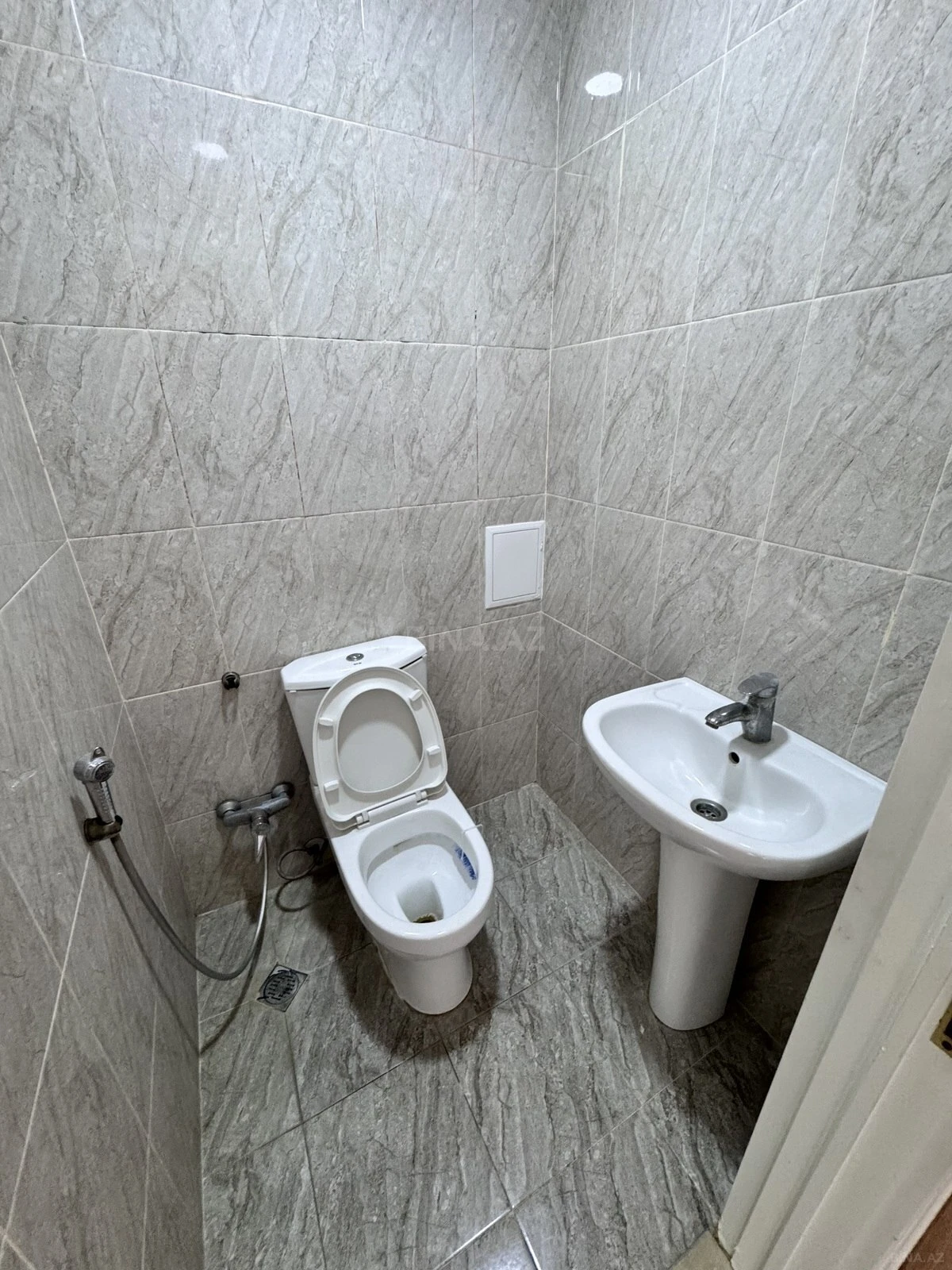 Satılır 3 otaqlı mənzil 85 m²