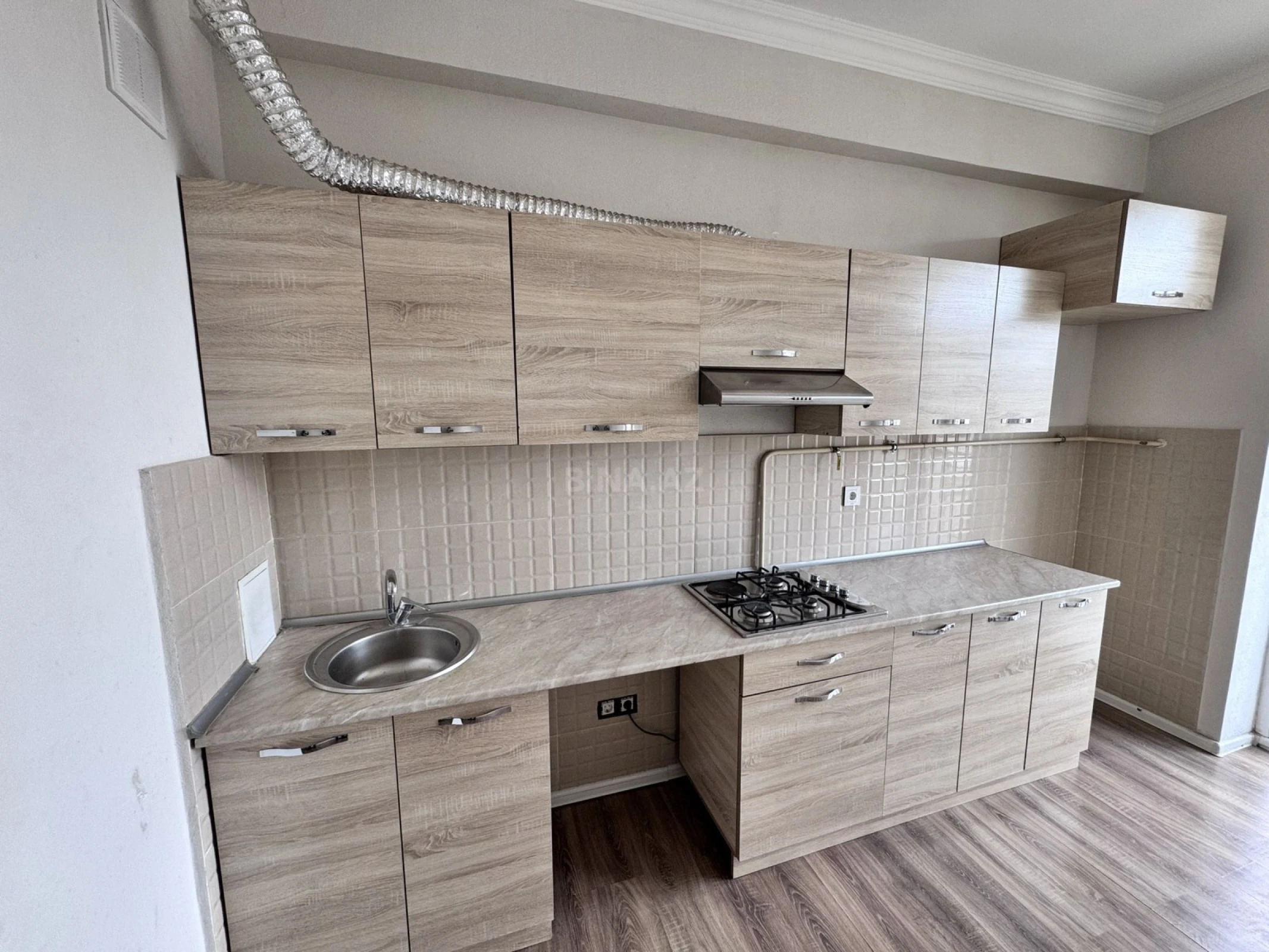 Satılır 3 otaqlı mənzil 85 m²