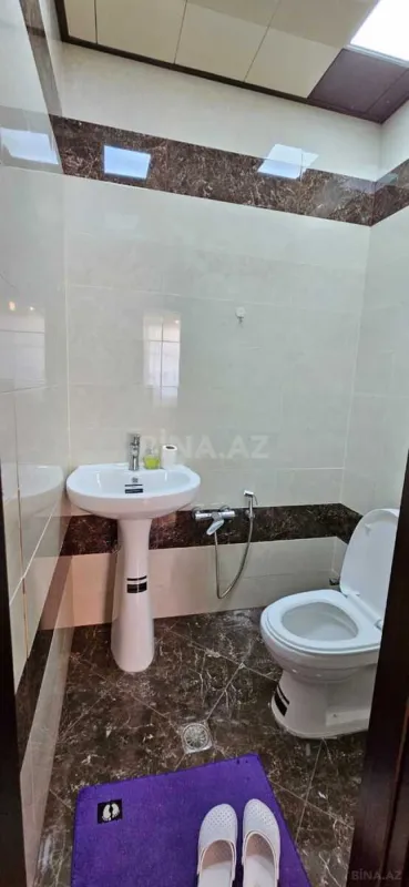 Kirayə verilir 2 otaqlı mənzil 90 m²
