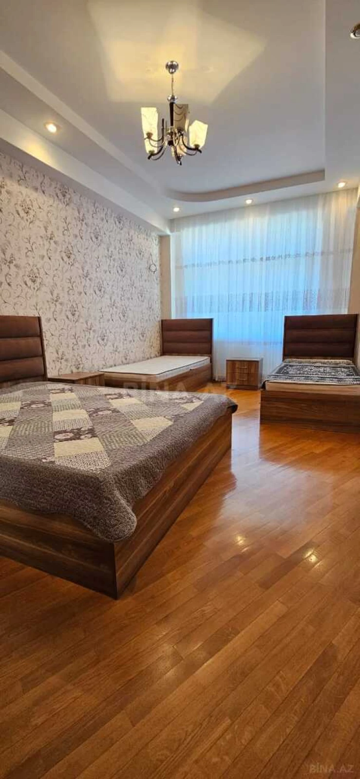 Kirayə verilir 2 otaqlı mənzil 90 m²