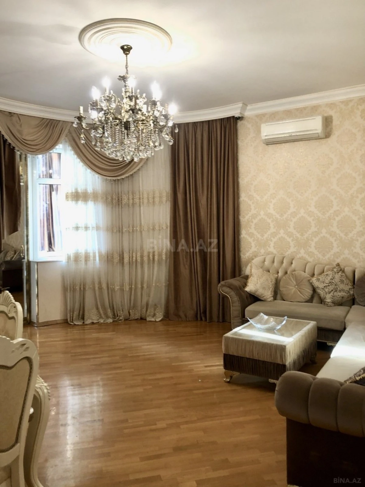 Kirayə verilir 3 otaqlı mənzil 125 m²