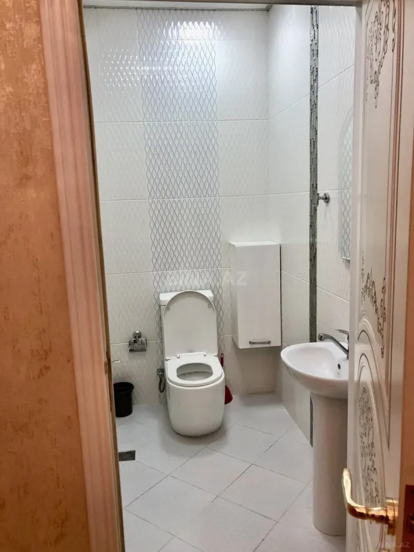Kirayə verilir 3 otaqlı mənzil 125 m²