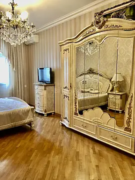 Kirayə verilir 3 otaqlı mənzil 125 m²