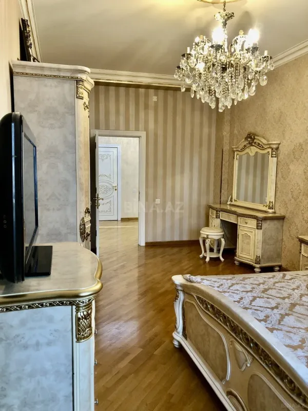 Kirayə verilir 3 otaqlı mənzil 125 m²