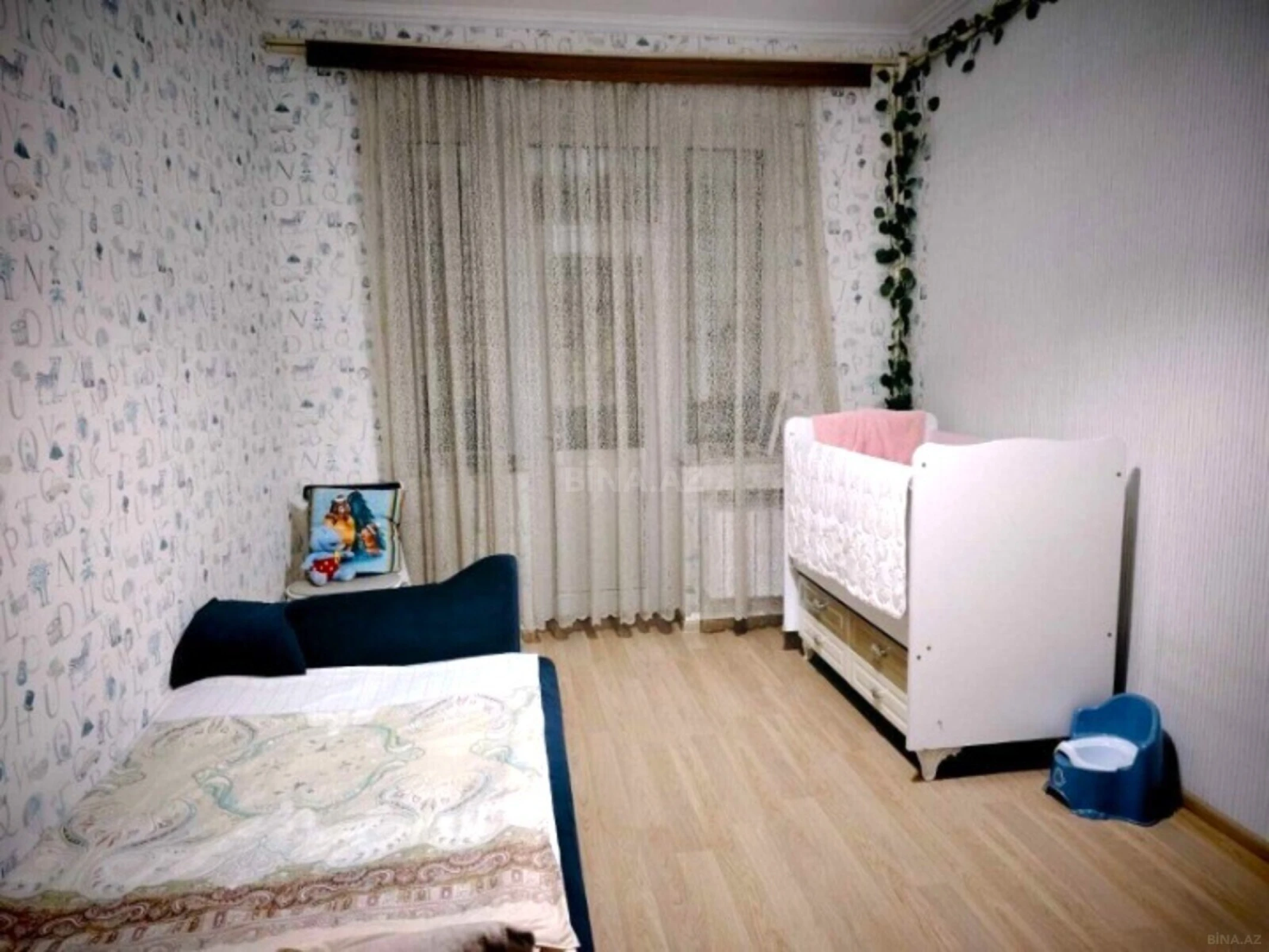 Satılır 5 otaqlı mənzil 115 m²
