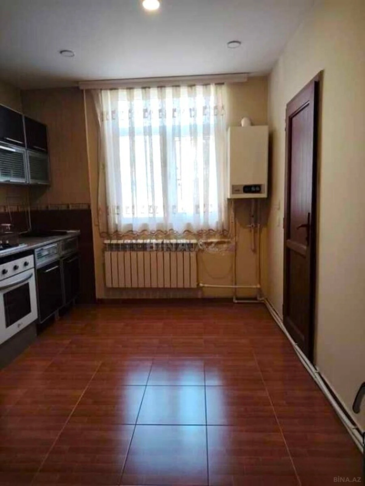 Satılır 5 otaqlı mənzil 115 m²