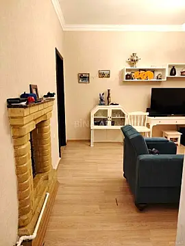 Satılır 5 otaqlı mənzil 115 m²