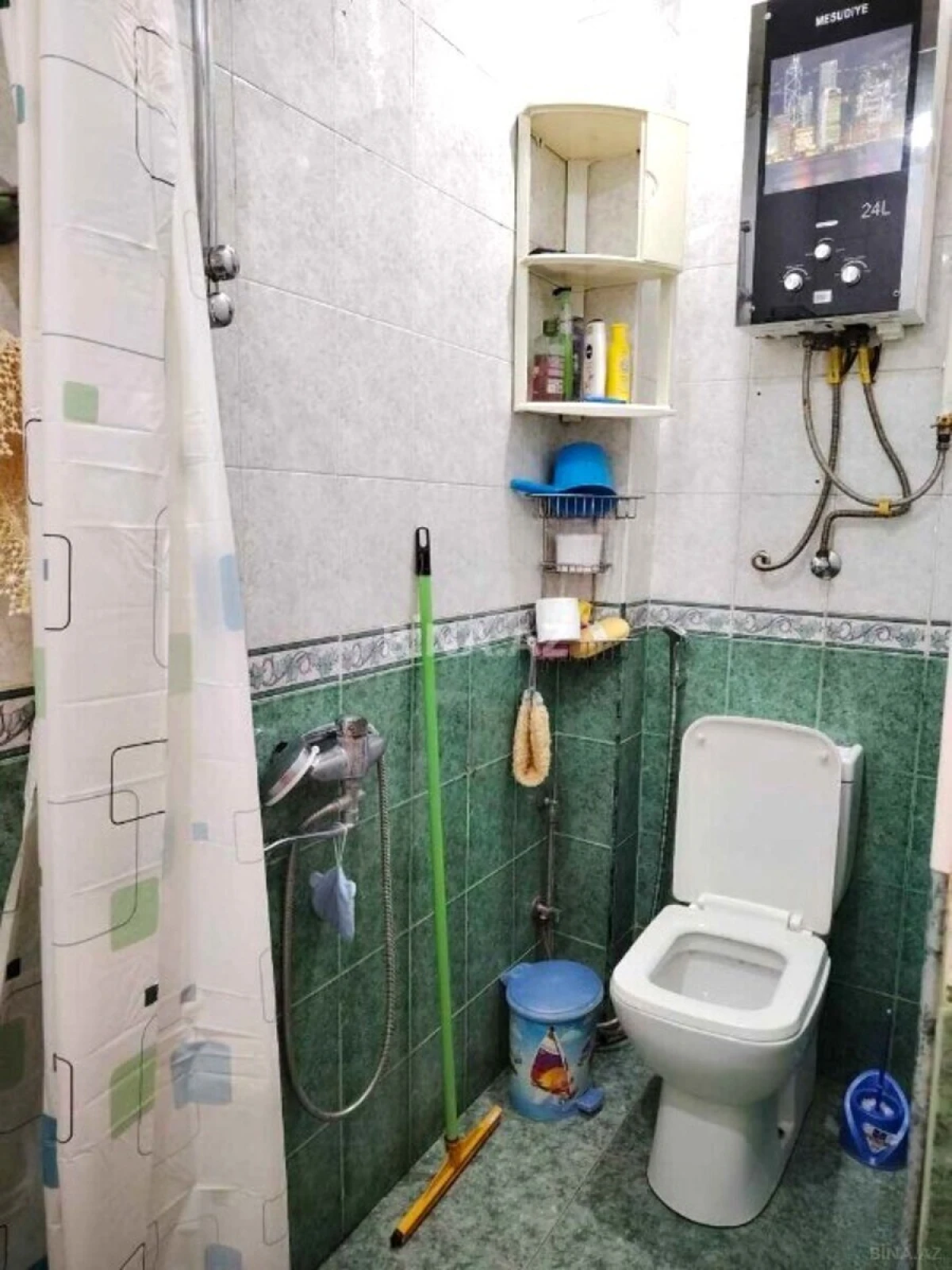 Satılır 5 otaqlı mənzil 115 m²