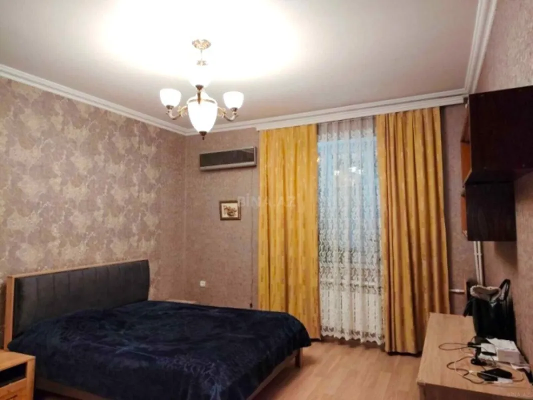Satılır 5 otaqlı mənzil 115 m²