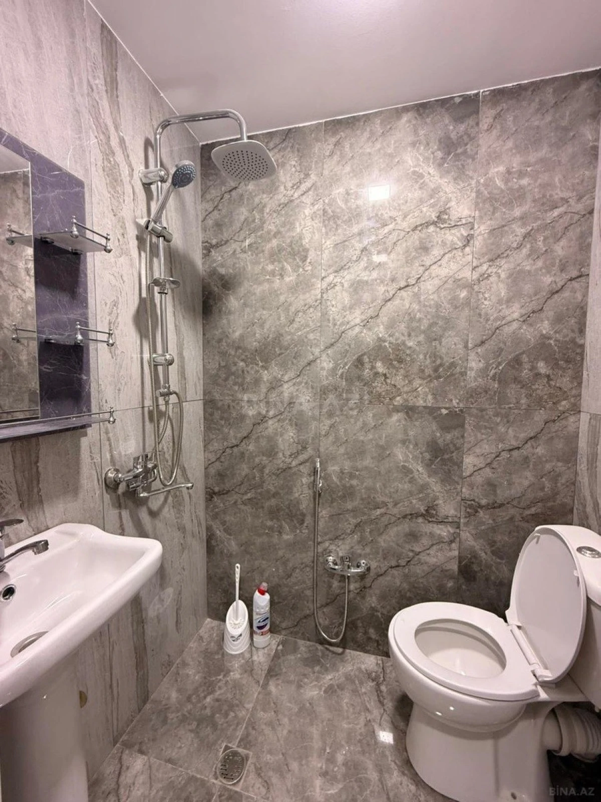 Satılır 1 otaqlı mənzil 28 m²