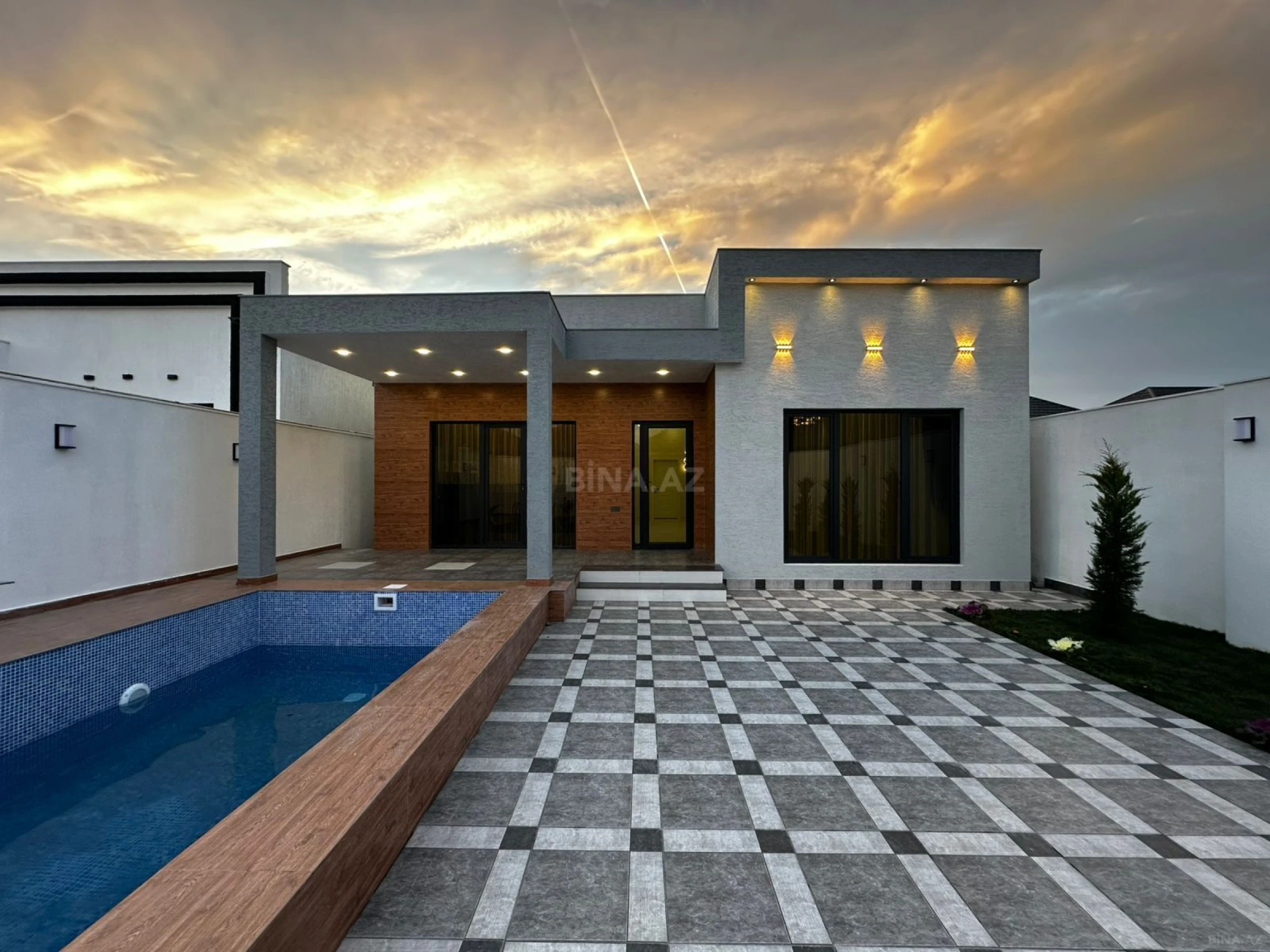 Satılır 4 otaqlı həyət evi 150 m²