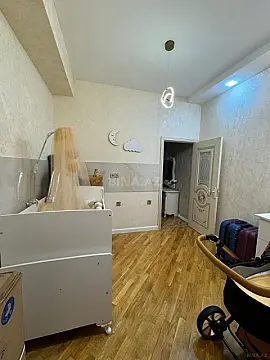 Satılır 3 otaqlı mənzil 106 m²