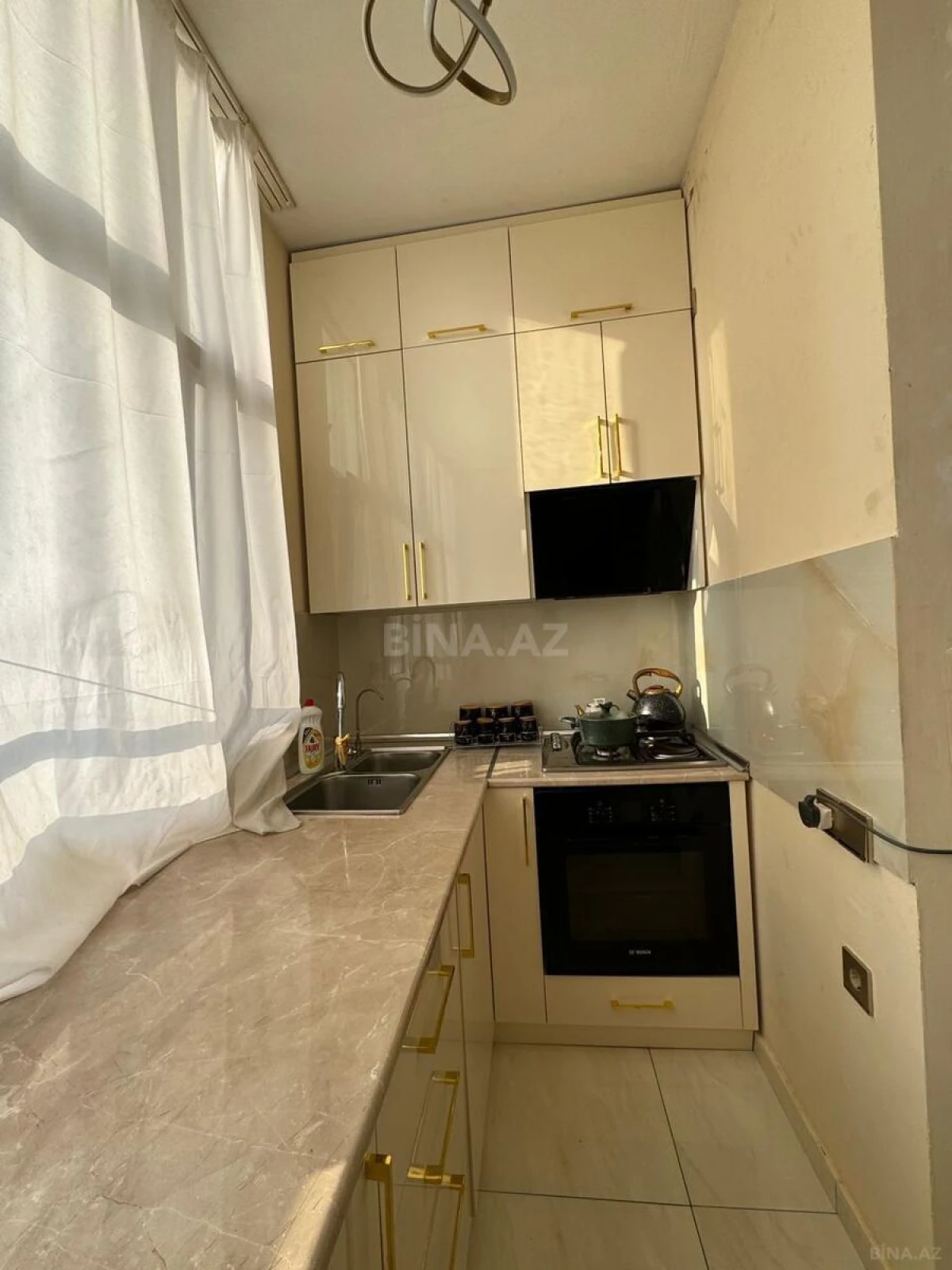 Satılır 3 otaqlı mənzil 106 m²