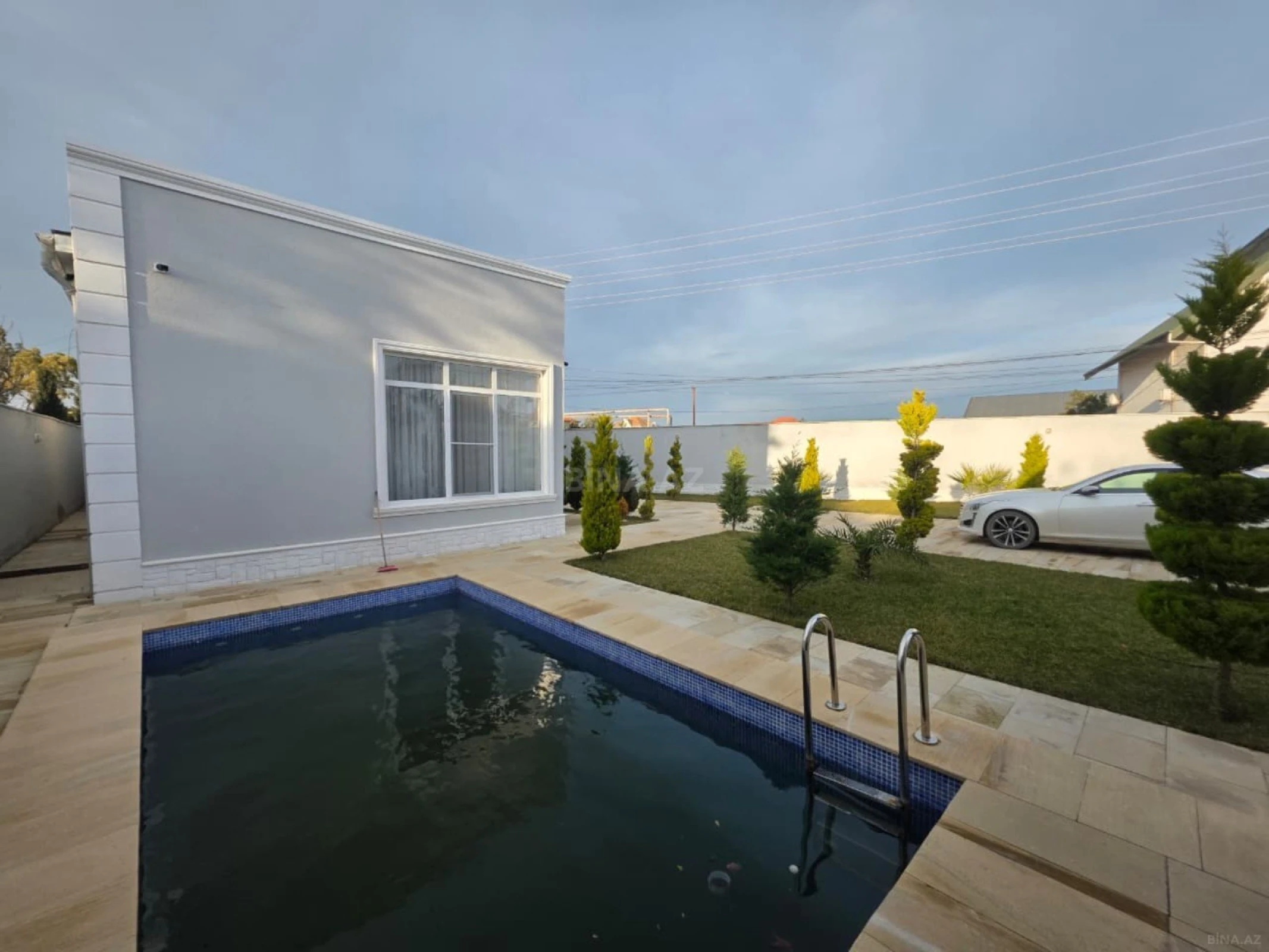 Satılır 4 otaqlı həyət evi 180 m²