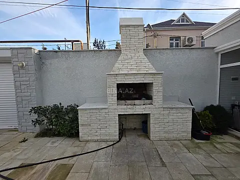 Satılır 4 otaqlı həyət evi 180 m²