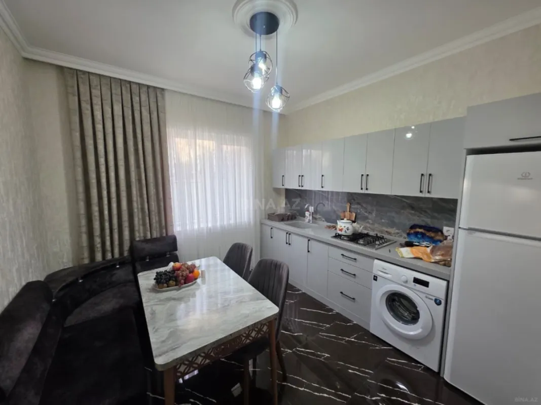 Satılır 4 otaqlı həyət evi 180 m²