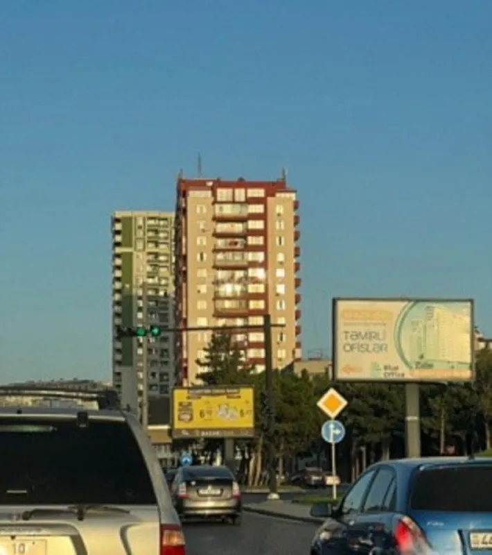 Satılır 3 otaqlı mənzil 120 m²