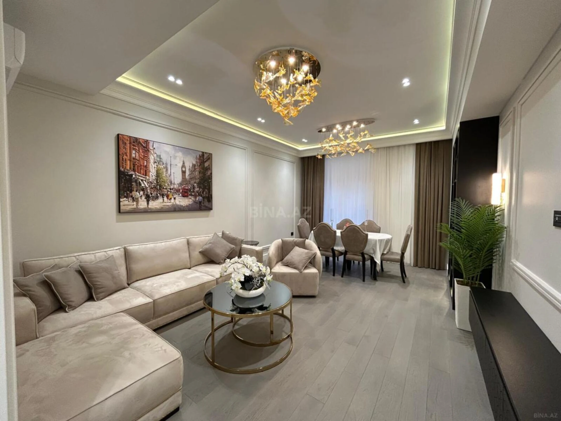 Satılır 4 otaqlı mənzil 140 m²