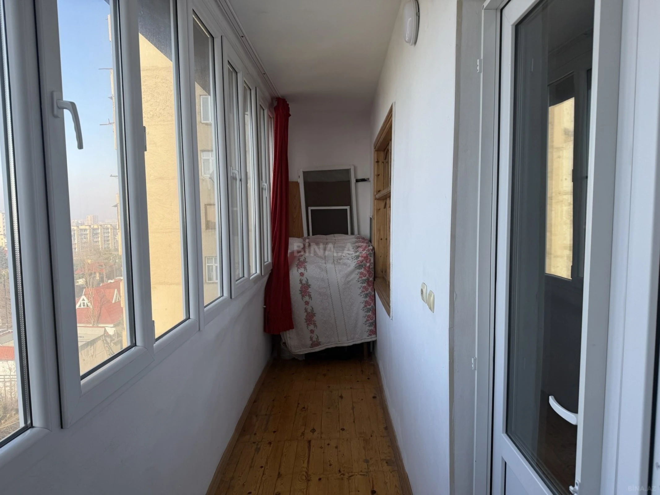 Satılır 3 otaqlı mənzil 90 m²