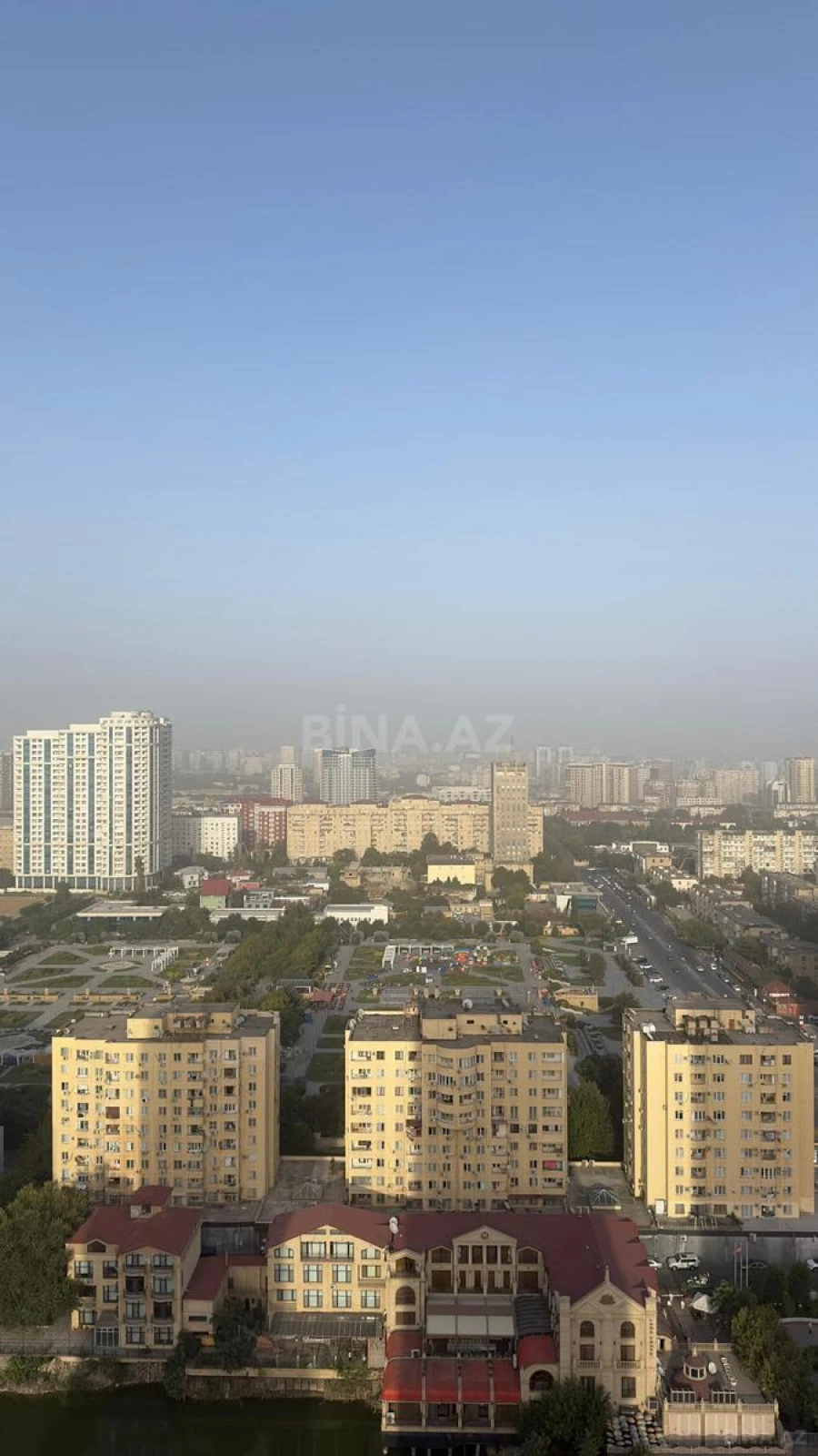 Satılır 4 otaqlı mənzil 140 m²