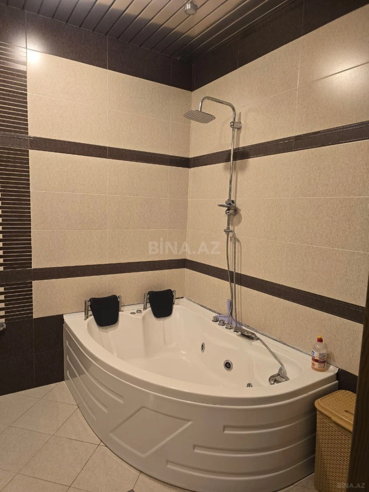 Kirayə verilir 3 otaqlı mənzil 140 m²