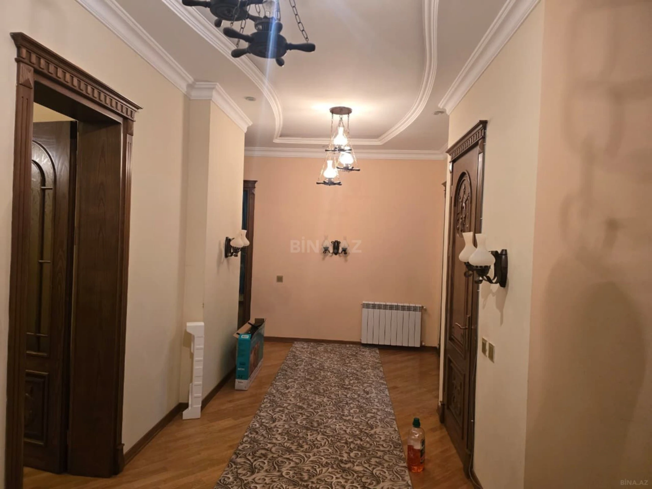 Kirayə verilir 3 otaqlı mənzil 140 m²