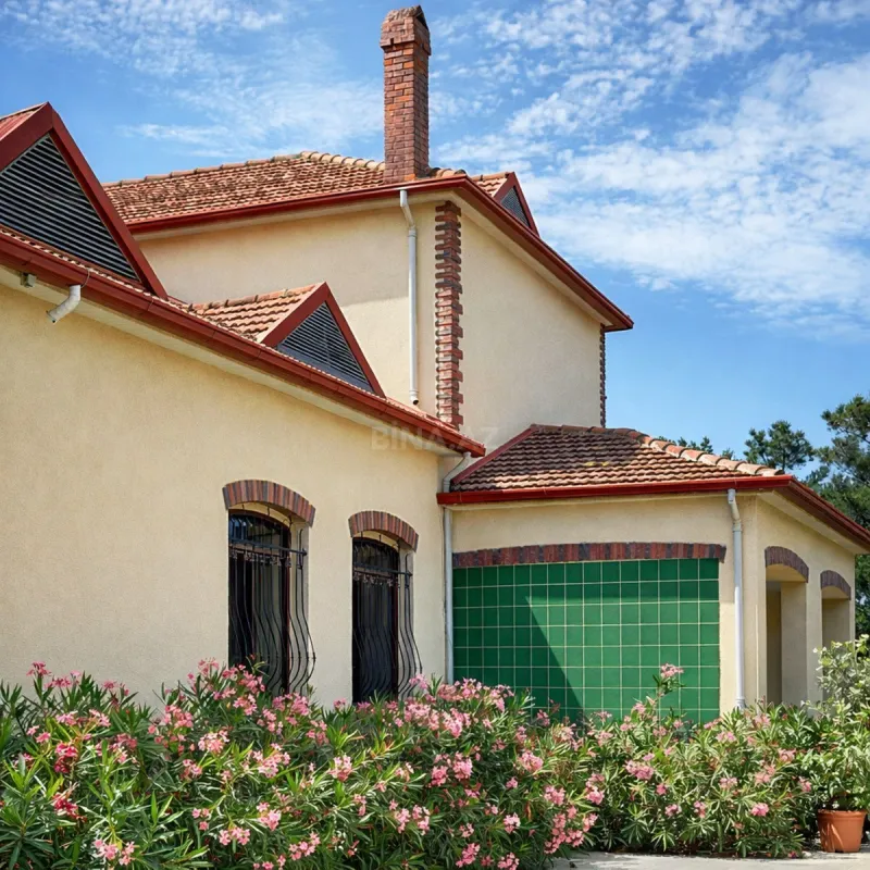 Satılır 5 otaqlı həyət evi 525 m²