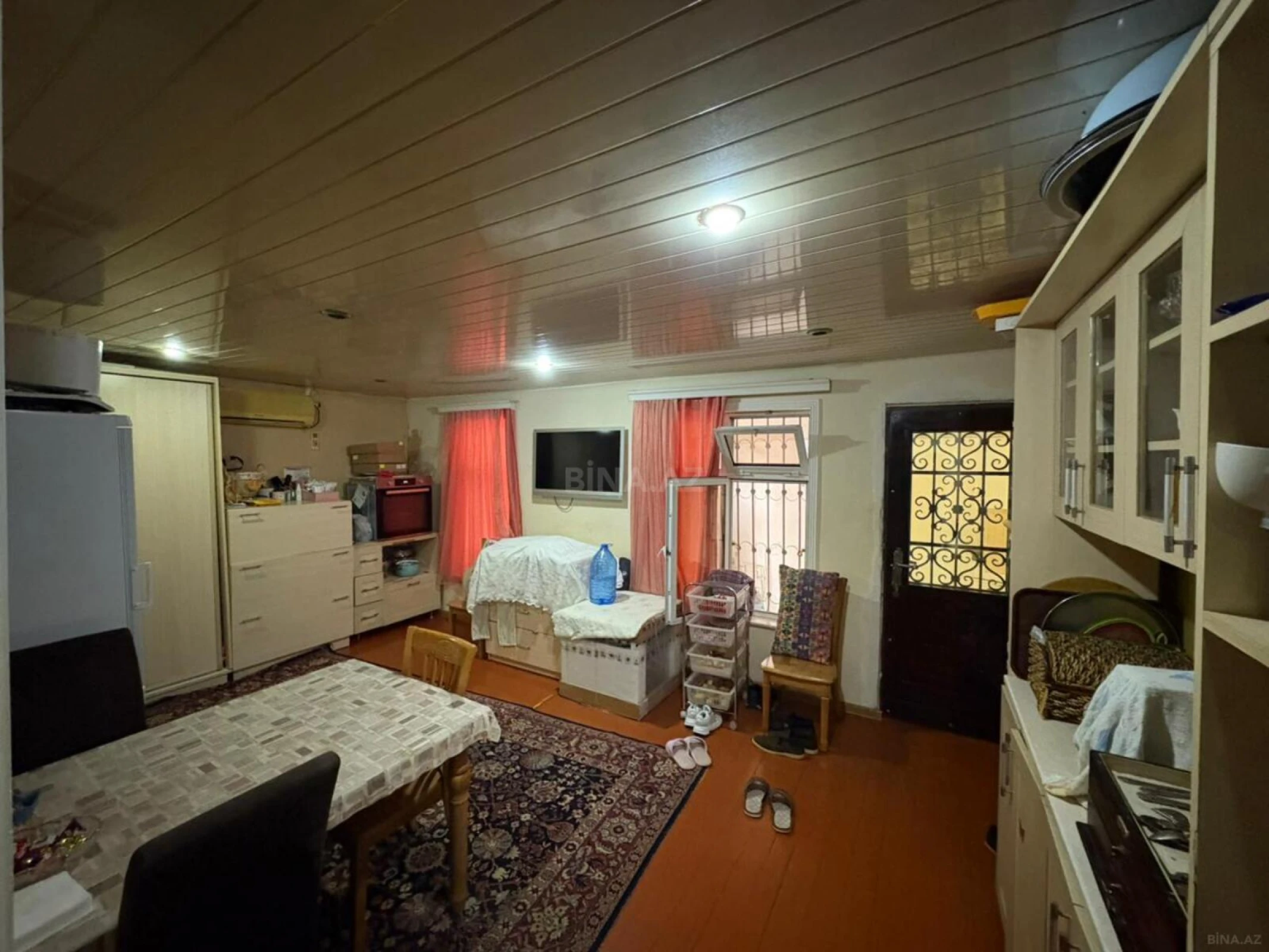 Satılır 5 otaqlı mənzil 100 m²