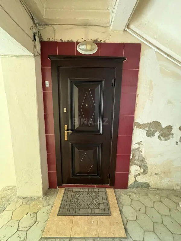 Satılır 5 otaqlı mənzil 100 m²