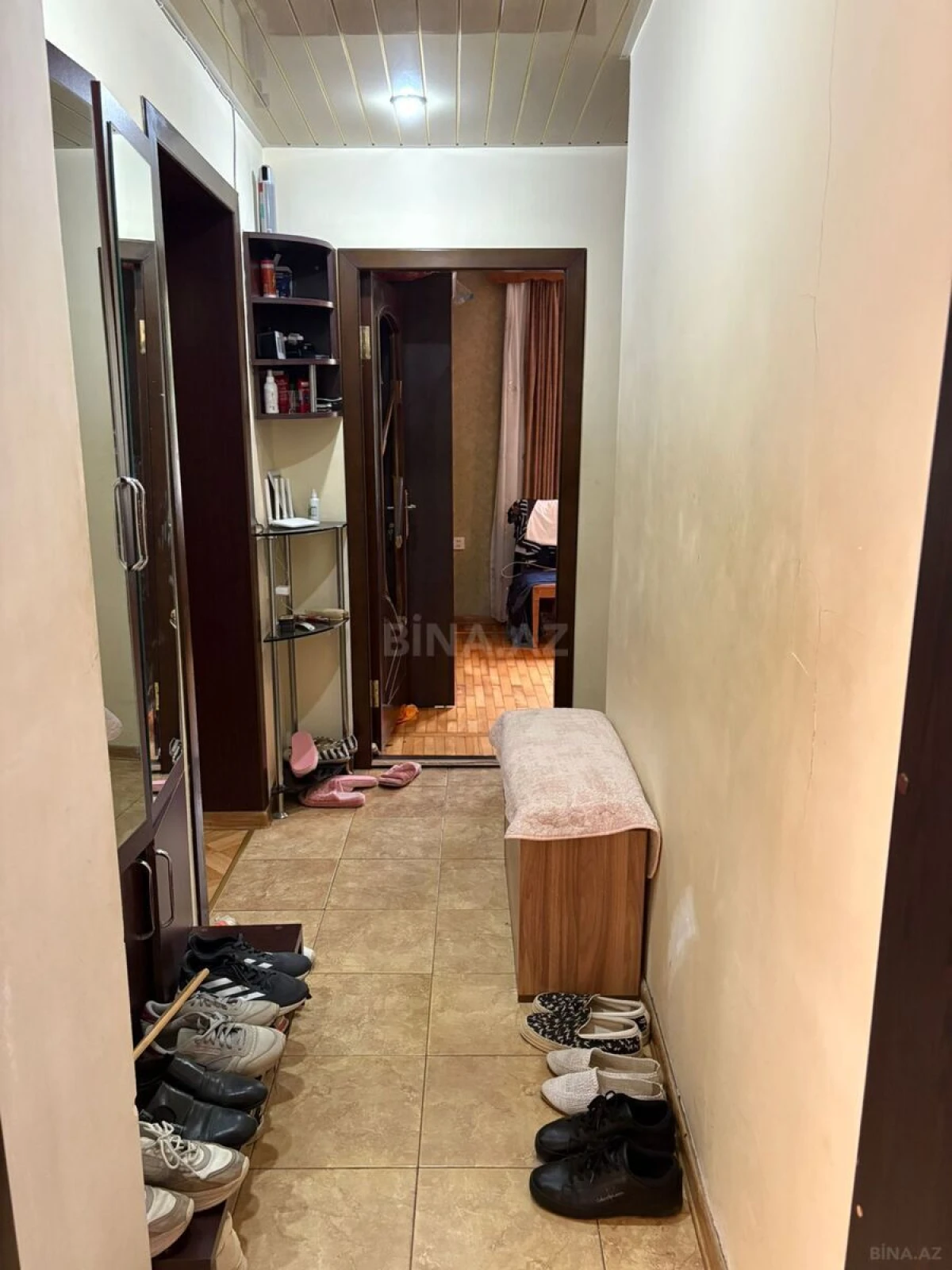 Satılır 5 otaqlı mənzil 100 m²