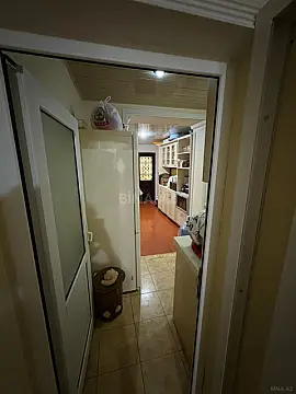 Satılır 5 otaqlı mənzil 100 m²